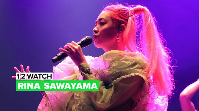 Rina Sawayama, die zuckersüße britisch-japanische Pop-Prinzessin, auf die die Welt gewartet hat.